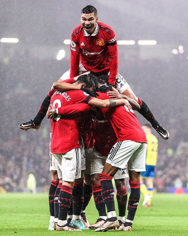 许多球队在 许多球队在